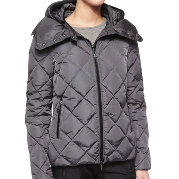 SOLD - Women’s Moncler Jacket - size 2 - Picture 5 of 8